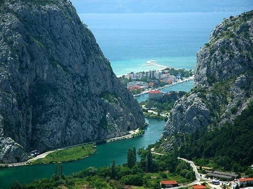 Apartman Roza Omiš Esterno foto