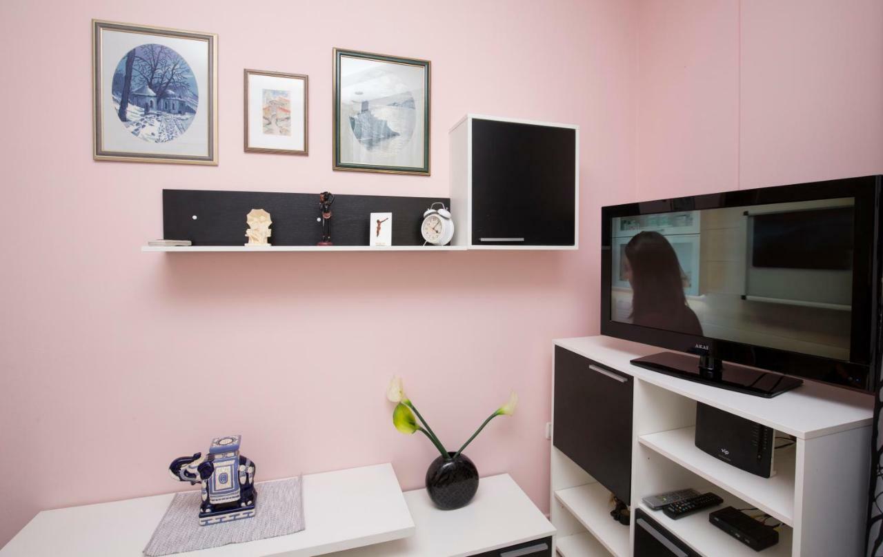 Apartman Roza Omiš Esterno foto